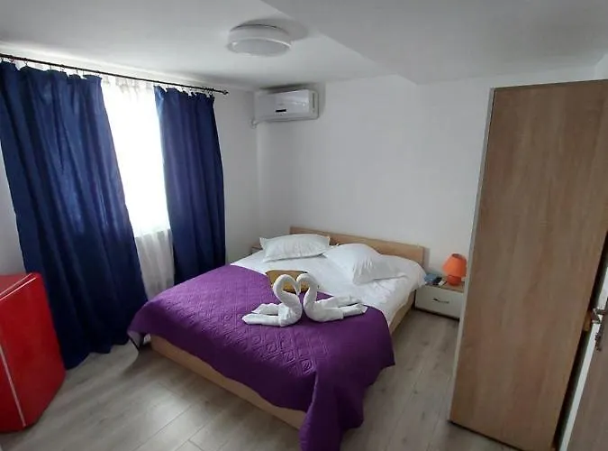 3m 게스트하우스 Două Mai